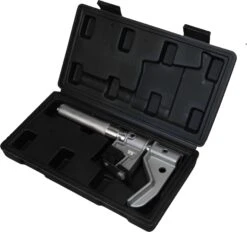 Universal Outside Thread Chaser